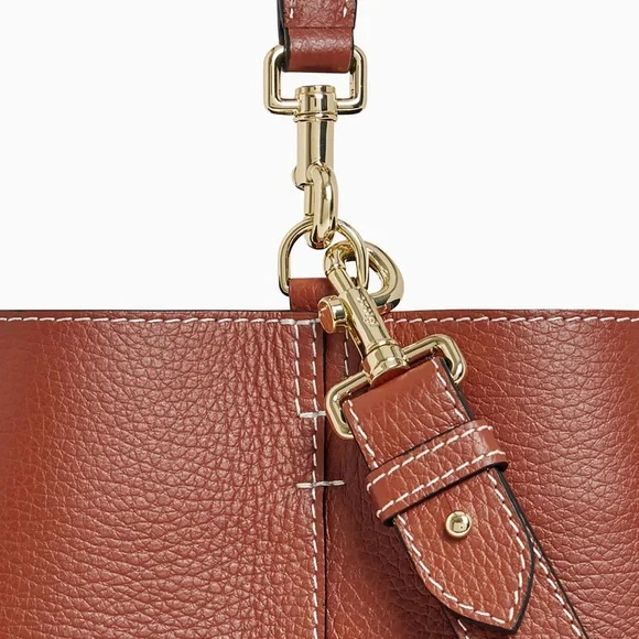 Le Tanneur Brand New Cognac Brown Bucket Bag in Grained Leather. Large Size! - Picture 12 of 16